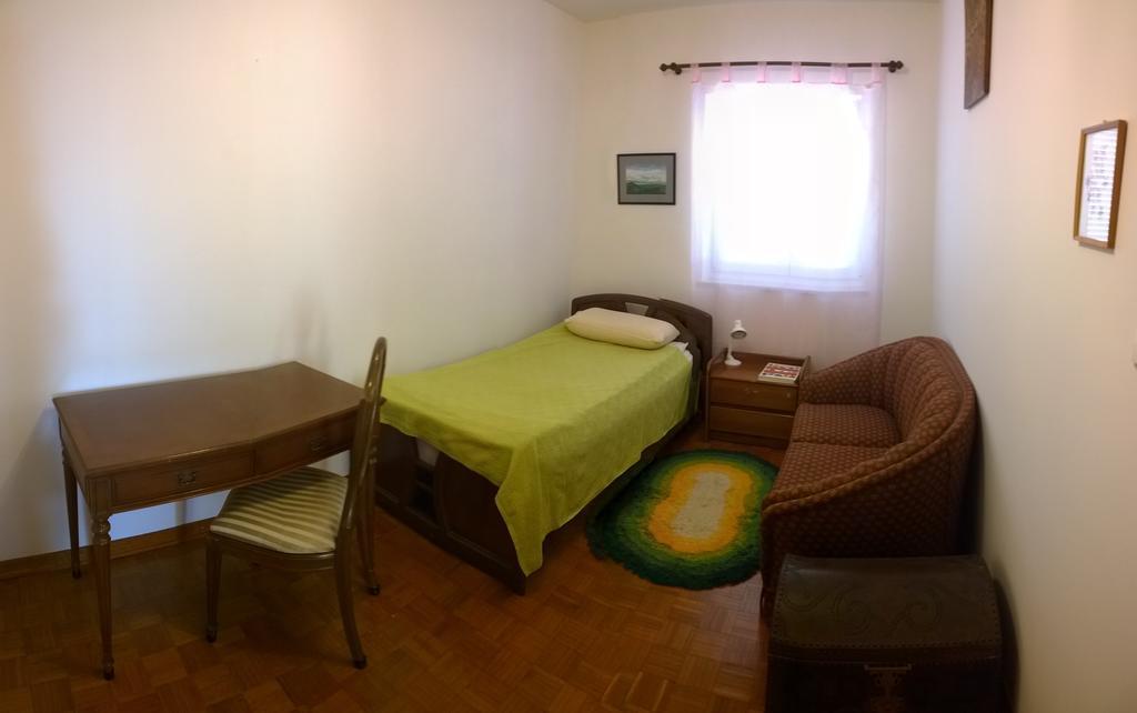 Apartments Free Parking Big Garden Peroj Quarto foto